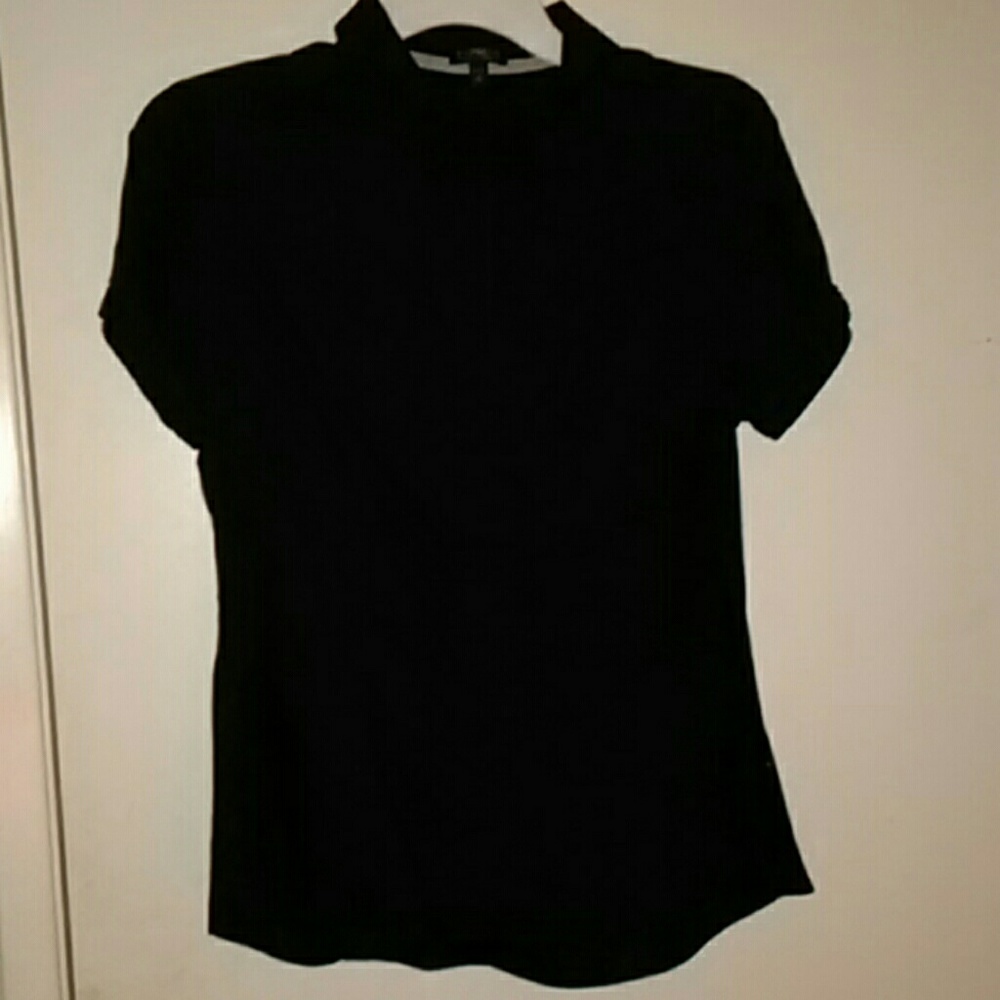 EXPRESS™ Black Short Sleeve Collared Button Up Top